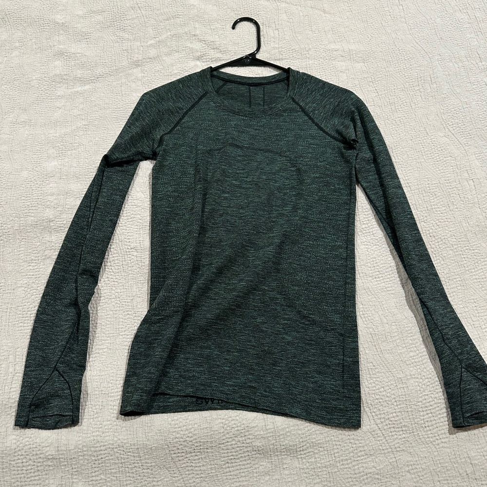 Lululemon swiftly tech Long Sleeve Top